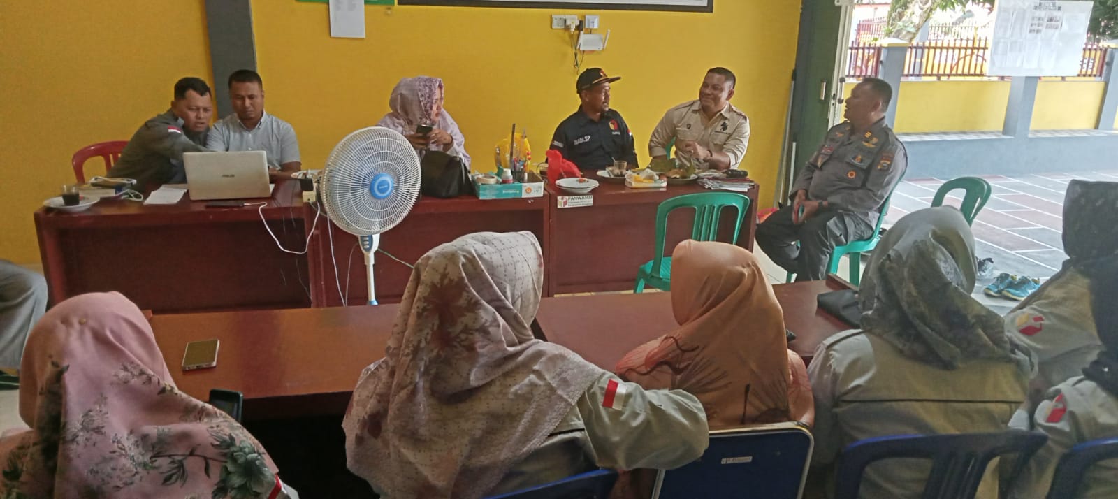 Memonitor Situasi Jelang Pemilu 2024 Polsek Pangean Patroli Kekantor Panwaslu